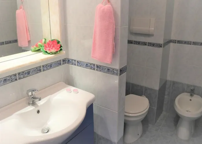 Beachfront Luminous Flat In Bibione