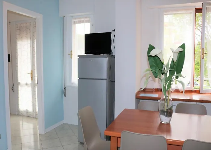 Beachfront Luminous Flat In Appartamento Bibione