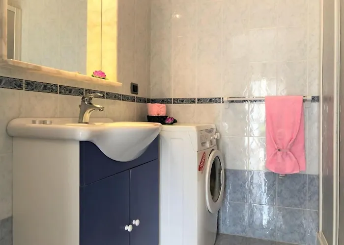 Appartamento Beachfront Luminous Flat In *