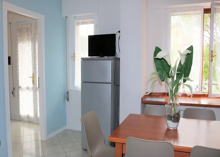 Beachfront Luminous Flat In Bibione