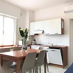 Apartman Beachfront Luminous Flat In Bibione