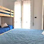 Beachfront Luminous Flat In