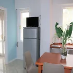 Beachfront Luminous Flat In Bibione