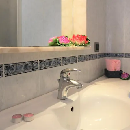 Beachfront Luminous Flat In Appartement *