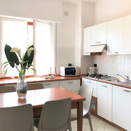 Appartement Beachfront Luminous Flat In *