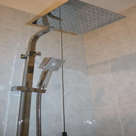 Beachfront Luminous Flat In Bibione